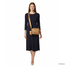 Carica l'immagine nel visualizzatore di Gallery, Alviero Martini 1^A Classe Borsa Geo Soft Tracolla Reporter Con Portamonete S005