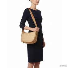 Carica l'immagine nel visualizzatore di Gallery, Alviero Martini 1^A Classe Borsa Geo Soft Tracolla a Mezzaluna Media S007