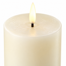 Carica l'immagine nel visualizzatore di Gallery, Uyuni Lighting Candela Media A Colonna Liscia Ivory