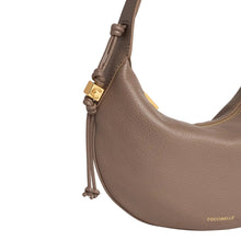 Carica l'immagine nel visualizzatore di Gallery, Coccinelle Thess Small Warm Taupe