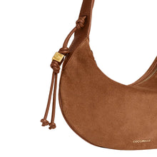 Carica l'immagine nel visualizzatore di Gallery, Coccinelle Thess Suede Small Cognac