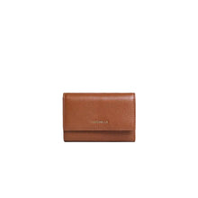 Carica l'immagine nel visualizzatore di Gallery, Coccinelle Portafoglio Metallic Soft Con Patta Cognac