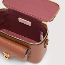Carica l'immagine nel visualizzatore di Gallery, Coccinelle Beat Generation Bauletto Mini Cognac