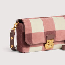 Carica l'immagine nel visualizzatore di Gallery, Coccinelle C-Me Lock Mini Suede Patch Multi Winter Rose/Berry