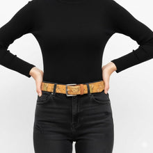 Carica l'immagine nel visualizzatore di Gallery, Alviero Martini 1^ Classe Cintura Geo Classic con fibbia platino A365 - STANGA Pelletteria