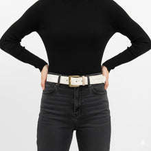 Carica l'immagine nel visualizzatore di Gallery, Alviero Martini 1^A Classe Cintura con Fibbia Metallica Geo White A275 - STANGA Pelletteria