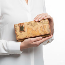 Carica l'immagine nel visualizzatore di Gallery, Alviero Martini 1^A Classe Portafogli Geo Classic Grande W026 - STANGA Pelletteria