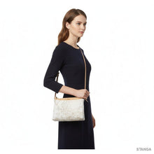 Carica l'immagine nel visualizzatore di Gallery, Alviero Martini 1^A Classe Tracolla Geo White E015 - STANGA Pelletteria