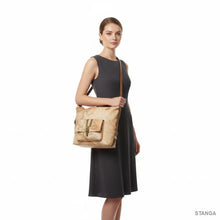 Carica l'immagine nel visualizzatore di Gallery, Alviero Martini 1^Classe Highland Soft Zaino/Borsa Verde Muschio - STANGA Pelletteria