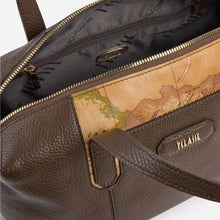 Carica l'immagine nel visualizzatore di Gallery, Alviero Martini 1^Classe Sierra Leather Bauletto Sequoia - STANGA Pelletteria