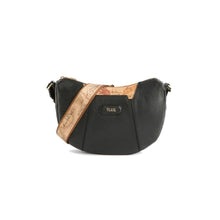 Carica l'immagine nel visualizzatore di Gallery, Alviero Martini 1^Classe Sierra Leather Mezzaluna Nera - STANGA Pelletteria