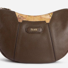 Carica l'immagine nel visualizzatore di Gallery, Alviero Martini 1^Classe Sierra Leather Mezzaluna Sequoia - STANGA Pelletteria