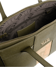 Carica l'immagine nel visualizzatore di Gallery, Alviero Martini 1^Classe Windy City Shopping Grande Verde Muschio - STANGA Pelletteria