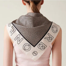 Carica l'immagine nel visualizzatore di Gallery, Borbonese Foulad 90x90 Cream/Op Naturale - STANGA Pelletteria