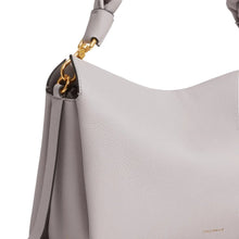 Carica l'immagine nel visualizzatore di Gallery, Coccinelle Boheme Medium Oyster/Pearl - STANGA Pelletteria