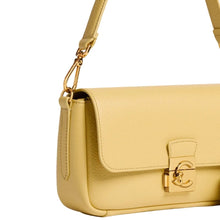 Carica l'immagine nel visualizzatore di Gallery, Coccinelle C-Me Lock Medium Honey - STANGA Pelletteria
