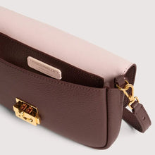Carica l'immagine nel visualizzatore di Gallery, Coccinelle C-Me Lock Mini Berry - STANGA Pelletteria