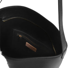 Carica l'immagine nel visualizzatore di Gallery, Coccinelle C - Me Lock Secchiello Noir - STANGA Pelletteria