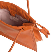 Carica l'immagine nel visualizzatore di Gallery, Coccinelle Dulse Medium Crab - STANGA Pelletteria