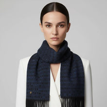 Carica l'immagine nel visualizzatore di Gallery, Coccinelle Monogram Sciarpa Multi Blu Denim - STANGA Pelletteria