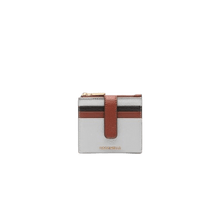 Carica l'immagine nel visualizzatore di Gallery, Coccinelle Portacarte Metallic Tricolor Snow/Cognac/Noir - STANGA Pelletteria