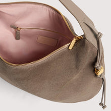 Carica l'immagine nel visualizzatore di Gallery, Coccinelle Thess Big Bimaterial Warm Taupe - STANGA Pelletteria