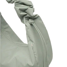 Carica l'immagine nel visualizzatore di Gallery, Got Bag Moon Bag Ruffle Bass - STANGA Pelletteria