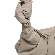 Carica l'immagine nel visualizzatore di Gallery, Got Bag Pleat Moon Bag Small Scallop - STANGA Pelletteria