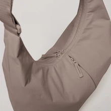 Carica l'immagine nel visualizzatore di Gallery, Got Bag T - Shape Bag Mini Oyster - STANGA Pelletteria