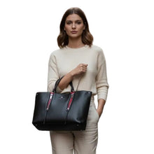 Carica l'immagine nel visualizzatore di Gallery, Guess Luxe Borsa a Mano in Pelle (borsa di seconda mano) HWLAIL0206 - STANGA Pelletteria