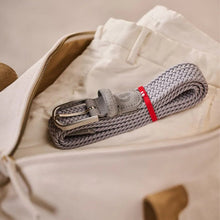 Carica l'immagine nel visualizzatore di Gallery, La Boucle Cintura Cefalu Mono Suede Glacier Grey - STANGA Pelletteria