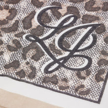 Carica l'immagine nel visualizzatore di Gallery, Liu Jo Foulard Grande Animalier Cammello - STANGA Pelletteria