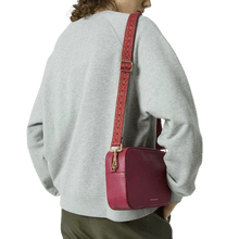 Carica l'immagine nel visualizzatore di Gallery, Tracolla Nastro Coccinelle Monogram Tricolor Multi Gazpacho/Sangria - STANGA Pelletteria