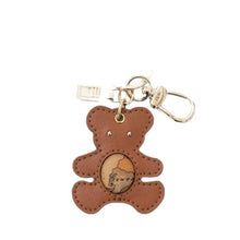 Carica l'immagine nel visualizzatore di Gallery, Alviero Martini 1^ Classe Geo Classic Portachiavi Orsetto - STANGA Pelletteria