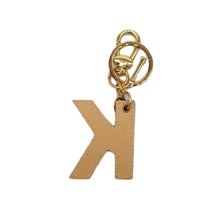 Carica l'immagine nel visualizzatore di Gallery, Lettera K Portachiavi Geo White Alviero Martini 1^A Classe P00K - STANGA Pelletteria