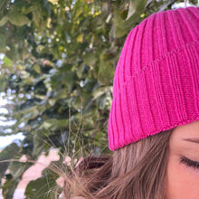 Carica l'immagine nel visualizzatore di Gallery, Riviera Berretto Costa Fuxia - STANGA Pelletteria