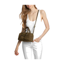 Carica l'immagine nel visualizzatore di Gallery, Michael Kors Borsa A Tracolla Jet Set Travel Extra-Small Suede Loden
