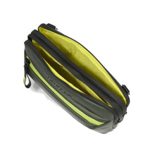Carica l'immagine nel visualizzatore di Gallery, Piquadro Pochette Tessuto Gommato Verde/Lime
