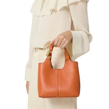 Carica l'immagine nel visualizzatore di Gallery, Coccinelle C-Easy Small Crab
