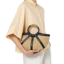 Carica l'immagine nel visualizzatore di Gallery, Coccinelle Shell Medium Natural/Noir
