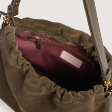 Carica l'immagine nel visualizzatore di Gallery, Coccinelle Lidia Suede Medium Fango/Fango
