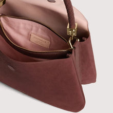 Carica l'immagine nel visualizzatore di Gallery, Coccinelle Tiggy Medium Suede Bimaterial Berry/Berry
