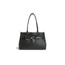 Carica l'immagine nel visualizzatore di Gallery, Coccinelle Sabine Soft Small Noir
