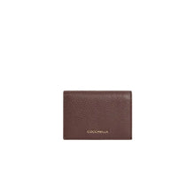 Carica l'immagine nel visualizzatore di Gallery, Coccinelle Portafoglio Metallic Soft Small Berry
