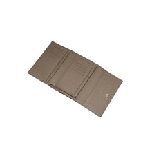 Carica l'immagine nel visualizzatore di Gallery, Coccinelle Portafoglio Metallic Soft Medium Con Patta Warm Taupe
