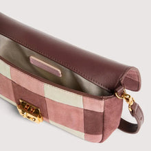 Carica l'immagine nel visualizzatore di Gallery, Coccinelle C-Me Lock Mini Suede Patch Multi Winter Rose/Berry
