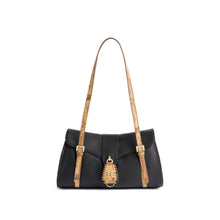 Carica l'immagine nel visualizzatore di Gallery, Alviero Martini 1^ Classe Montana Leather Borsa Sottospalla Nera - STANGA Pelletteria
