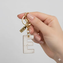 Carica l&#39;immagine nel visualizzatore di Gallery, Alviero Martini 1^ Classe Portachiavi Geo White Lettera E P00E - STANGA Pelletteria
