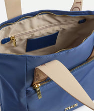 Carica l&#39;immagine nel visualizzatore di Gallery, Alviero Martini 1^Classe Nylon Eco Vibe borsa shopping Denim - STANGA Pelletteria
