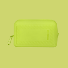 Carica l&#39;immagine nel visualizzatore di Gallery, American Tourister Necessaire Urban Groove Lime - STANGA Pelletteria
